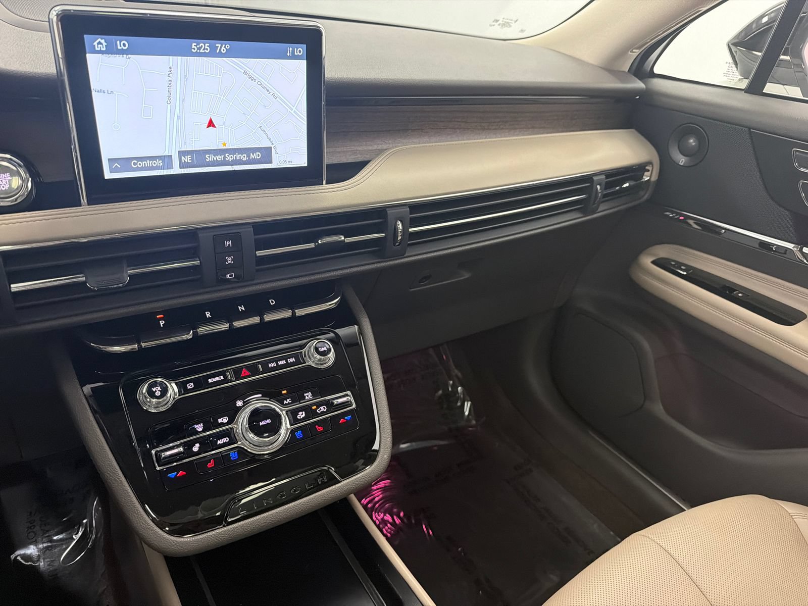 Used 2021 Lincoln Corsair Reserve AWD/4WD image 27