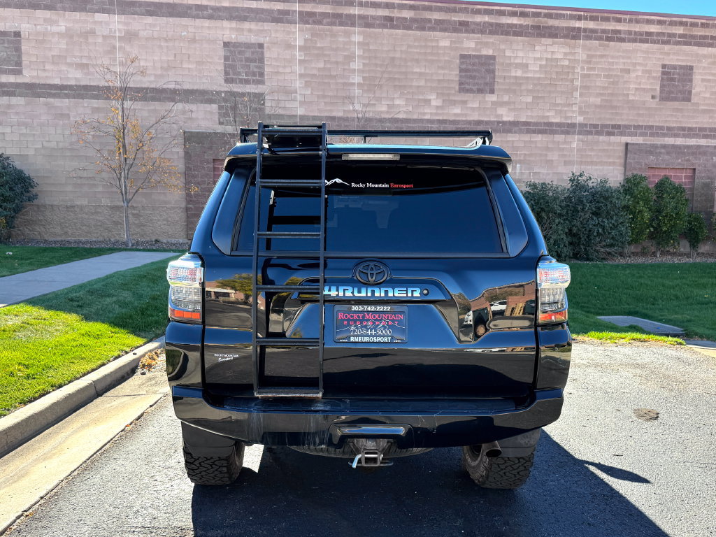 Used 2016 Toyota 4Runner SR5 AWD/4WD image 8
