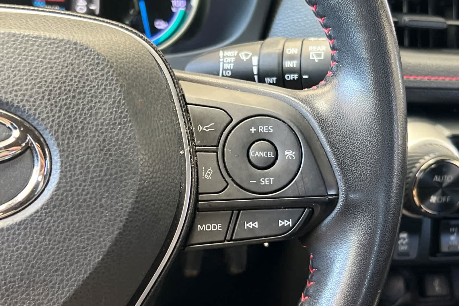 Used 2021 Toyota RAV4 SE AWD/4WD image 27