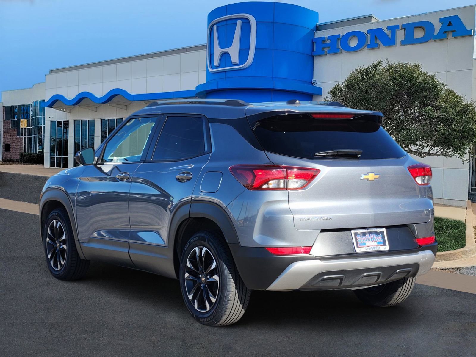 Used 2022 Chevrolet TrailBlazer LT image 4