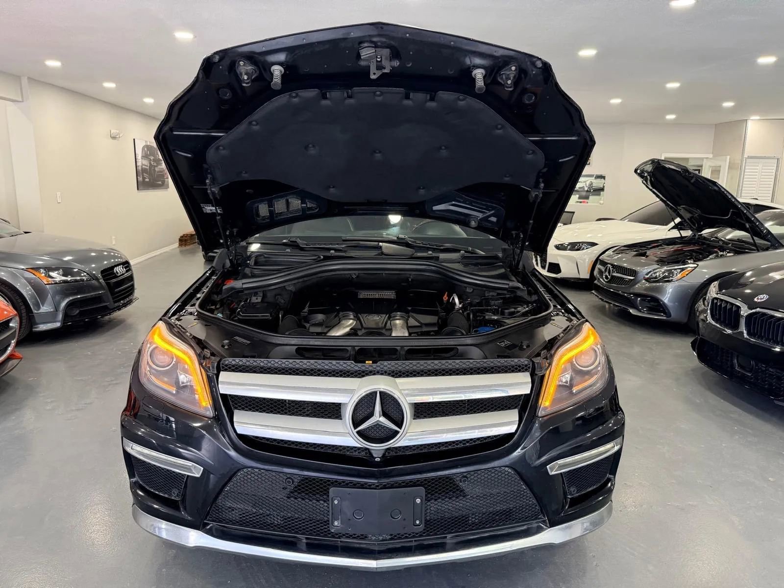 Used 2013 Mercedes-Benz GL 550 4MATIC image 46