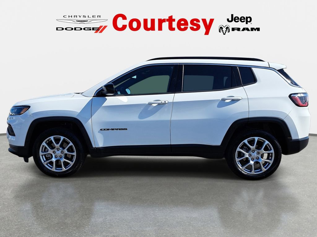 Certified 2023 Jeep Compass Latitude AWD/4WD image 8