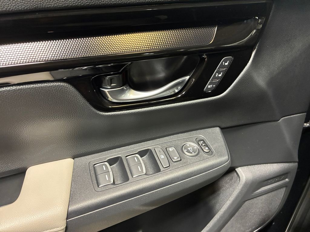 Used 2025 Honda CR-V EX-L image 27