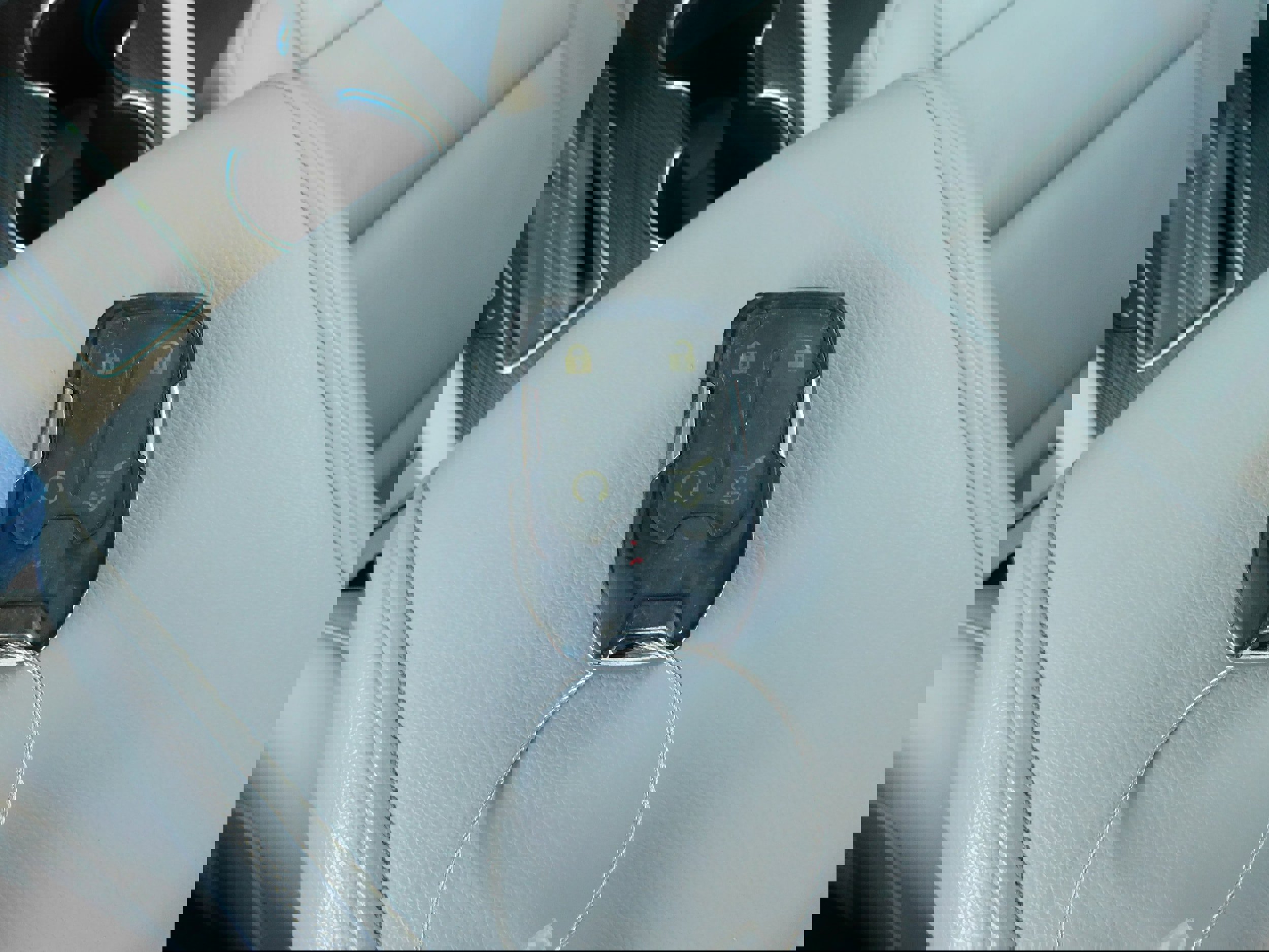 Used 2018 GMC Acadia SLT image 24