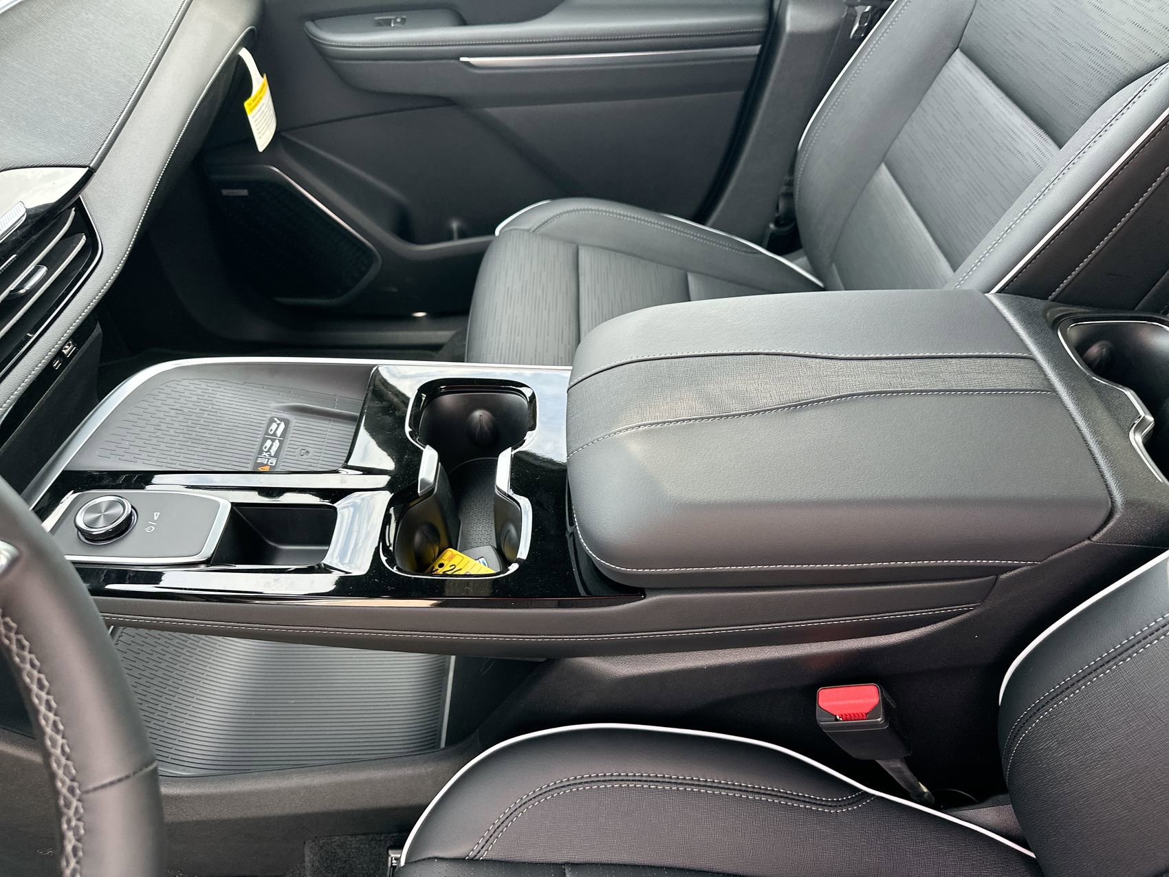 New 2026 Buick Enclave Sport Touring w/ Power Package FWD image 21