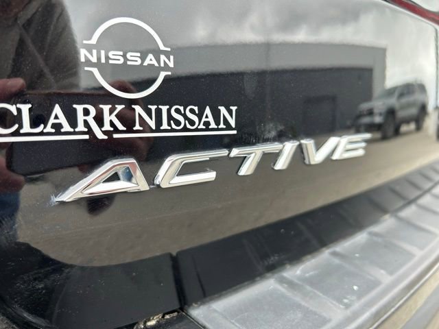 Used 2025 Ford Explorer Active w/ Active Comfort Package AWD/4WD image 9