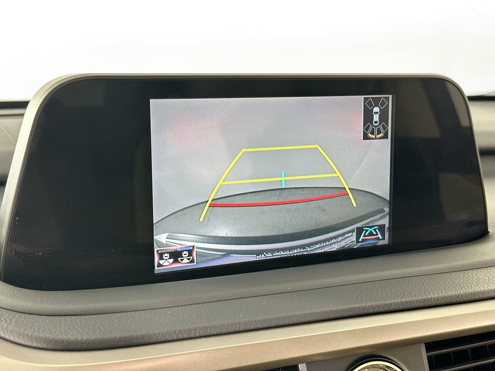 Used 2022 Lexus RX 350L FWD w/ Premium Package image 13