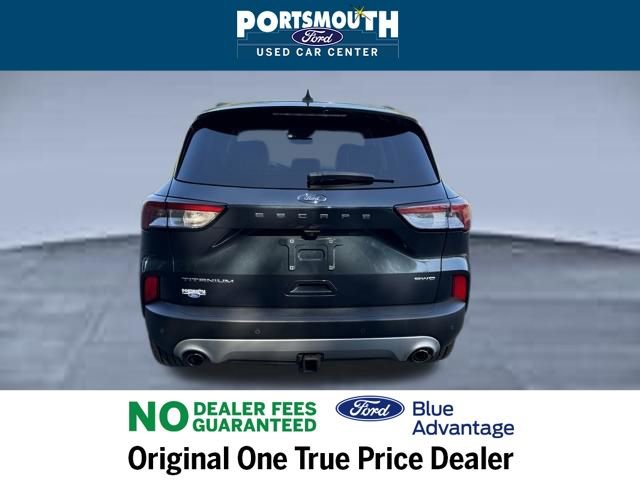 Certified 2022 Ford Escape Titanium w/ Class II Trailer Tow Package image 32