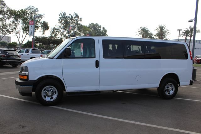 Used 2020 Chevrolet Express 3500 LT w/ LT Preferred Equipment Group RWD image 6