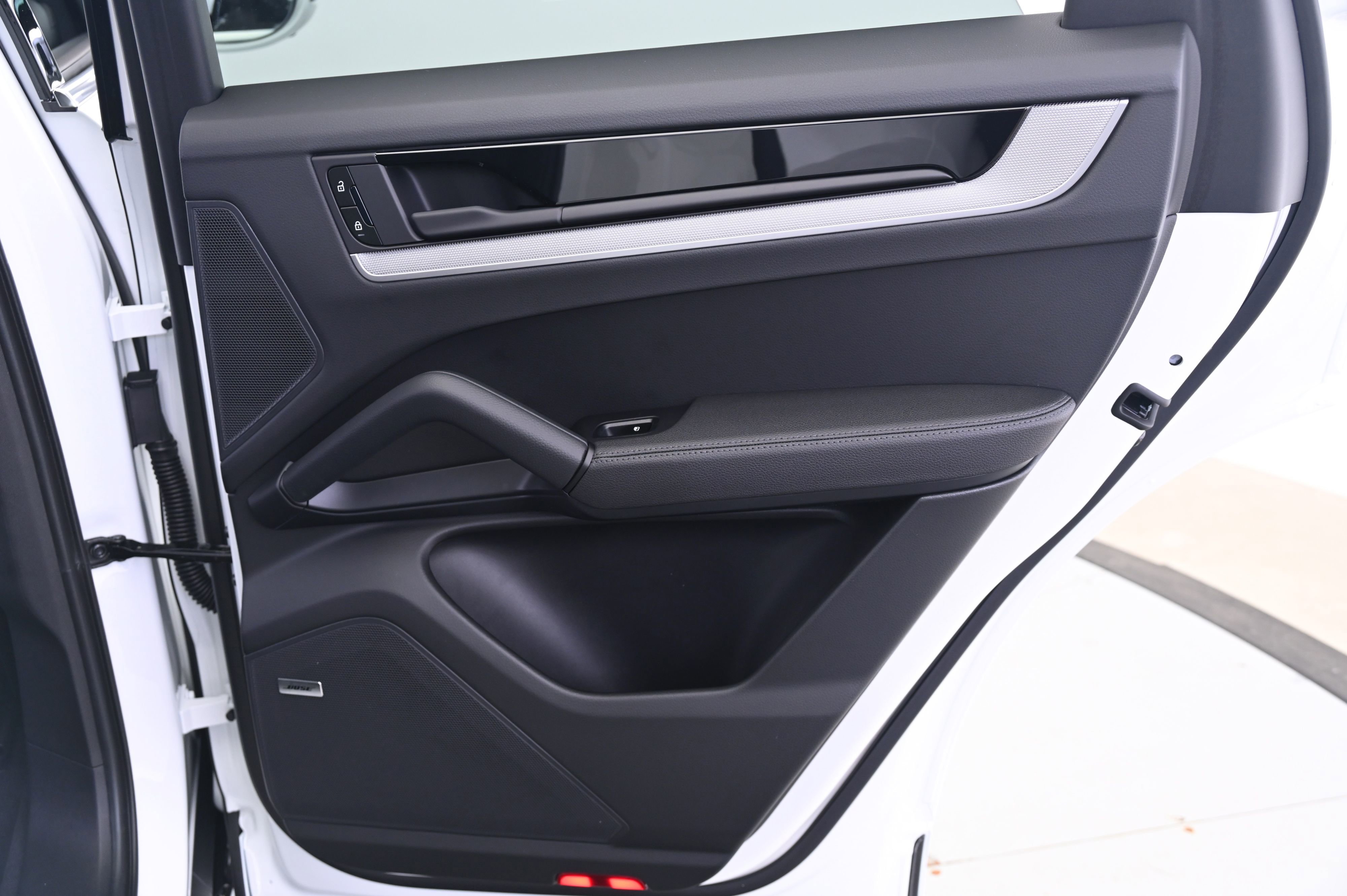 Certified 2025 Porsche Cayenne image 20