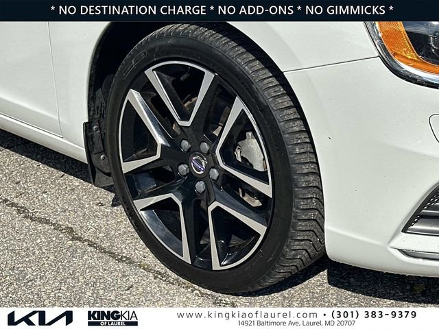Used 2017 Volvo S60 T5 Dynamic w/ Vision Package FWD image 30