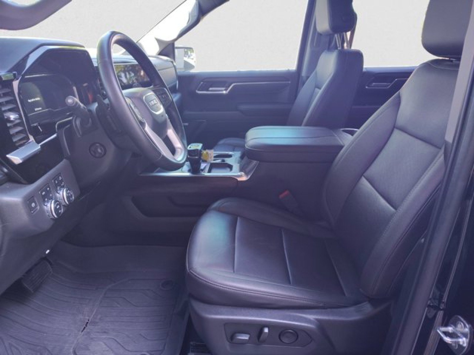 Used 2023 GMC Sierra 1500 SLT w/ SLT Premium Package AWD/4WD image 10