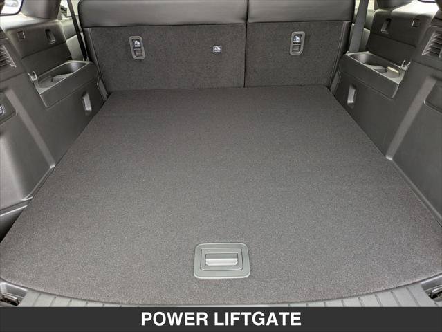 Certified 2025 MAZDA CX-70 Plug-In Hybrid w/ Premium Plus AWD/4WD image 12