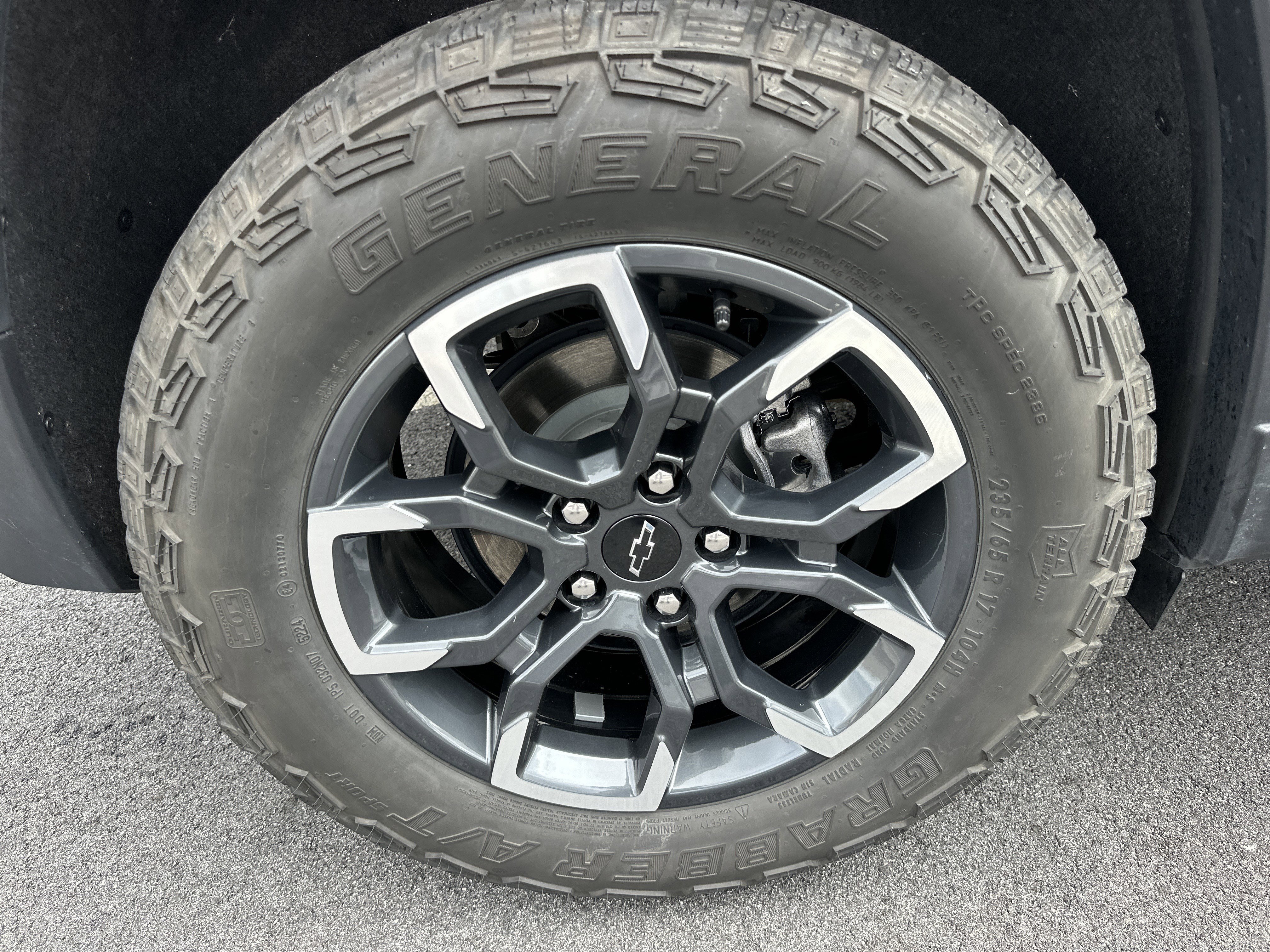 Certified 2026 Chevrolet Equinox ACTIV image 18