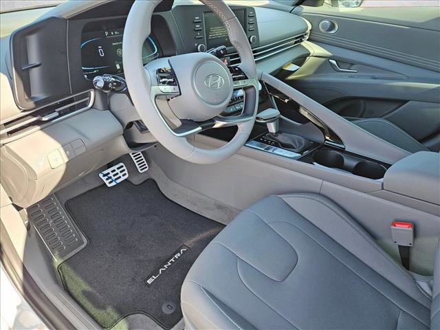 New 2026 Hyundai Elantra SEL Sport Premium image 3