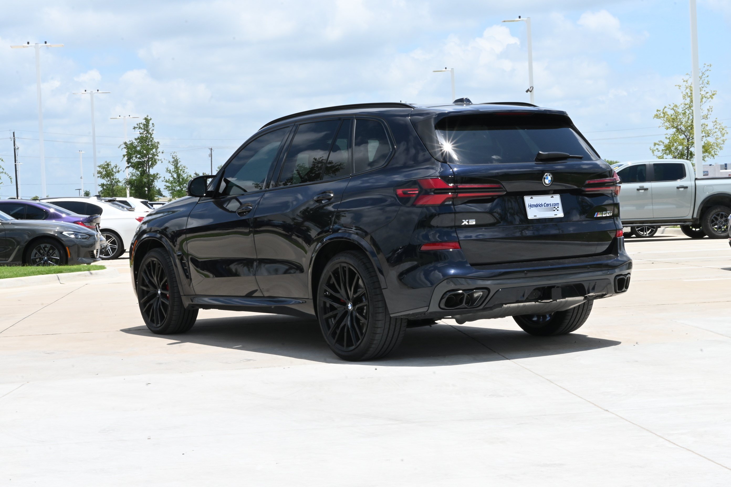 Certified 2025 BMW X5 M60i AWD/4WD image 7