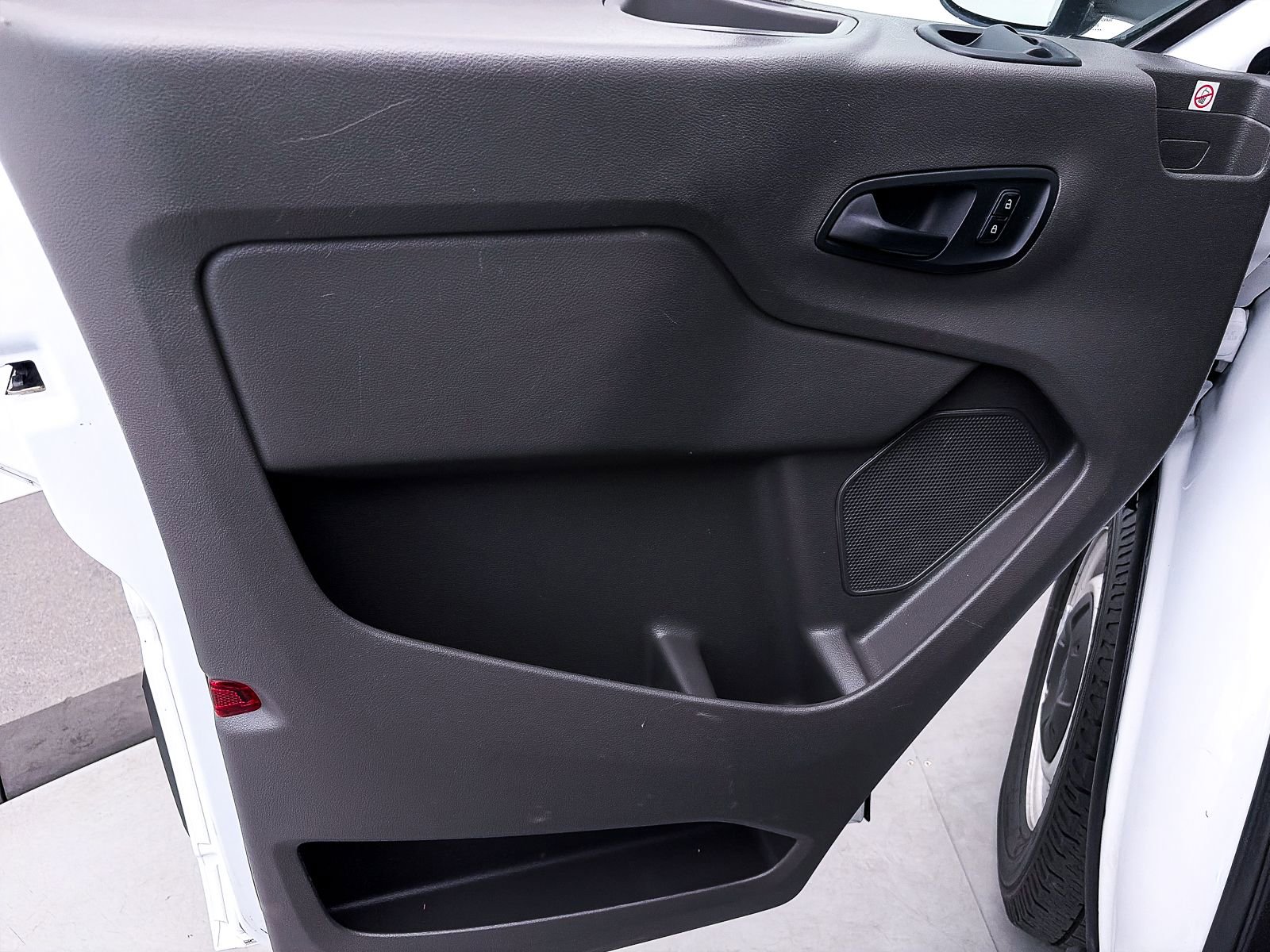 Used 2020 Ford Transit 350 XL image 15