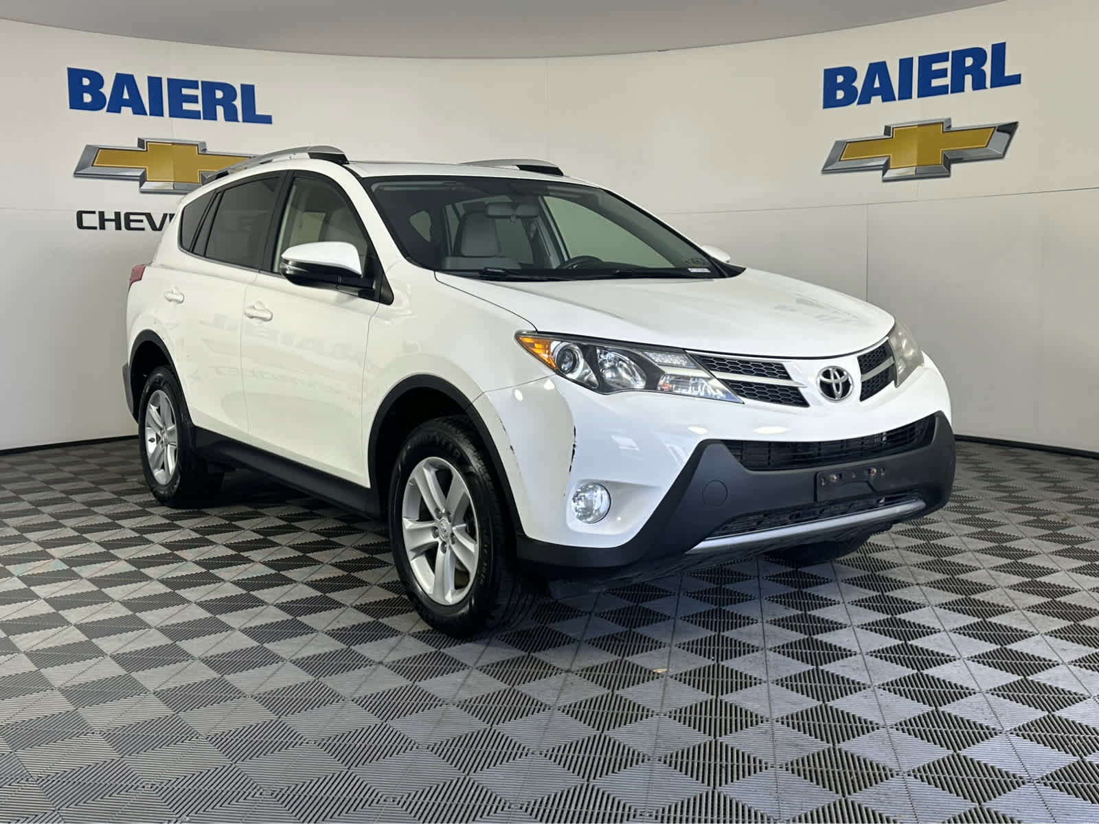 Used 2013 Toyota RAV4 XLE image 3