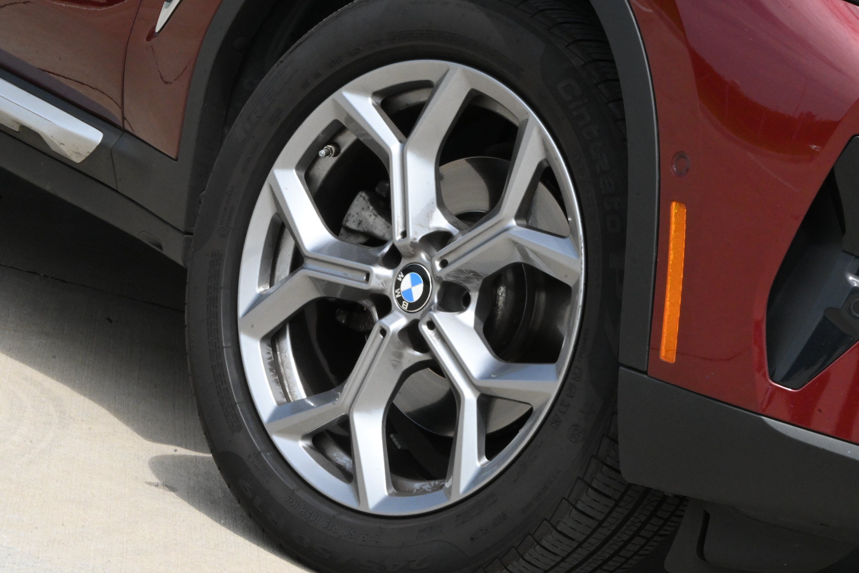 Certified 2025 BMW X4 xDrive30i AWD/4WD image 11
