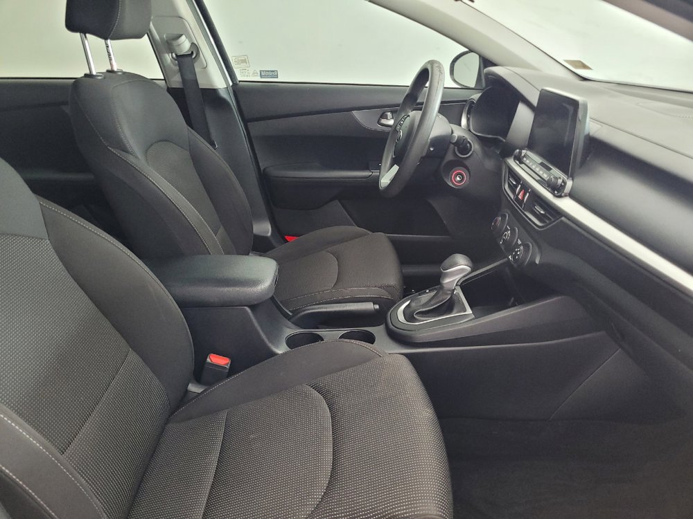 Used 2020 Kia Forte LXS FWD image 21