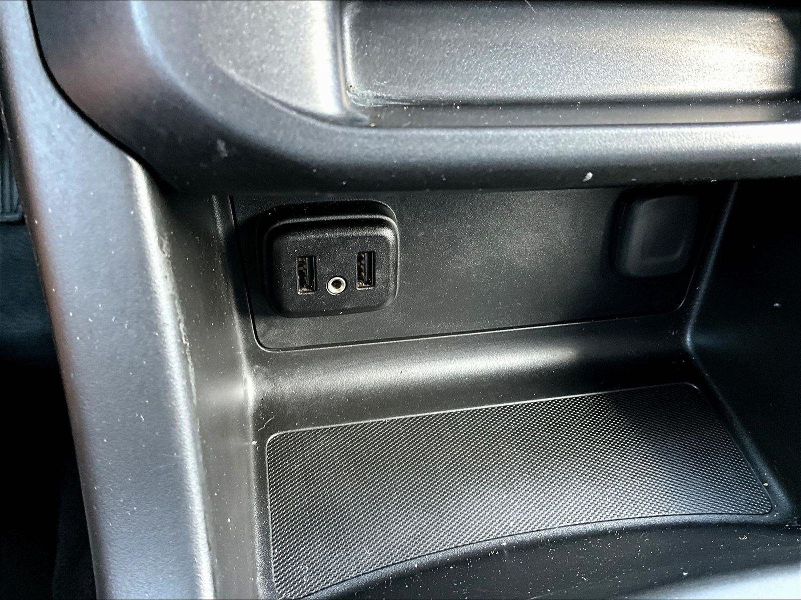 Used 2022 Chevrolet Colorado W/T w/ Custom Special Edition RWD image 14