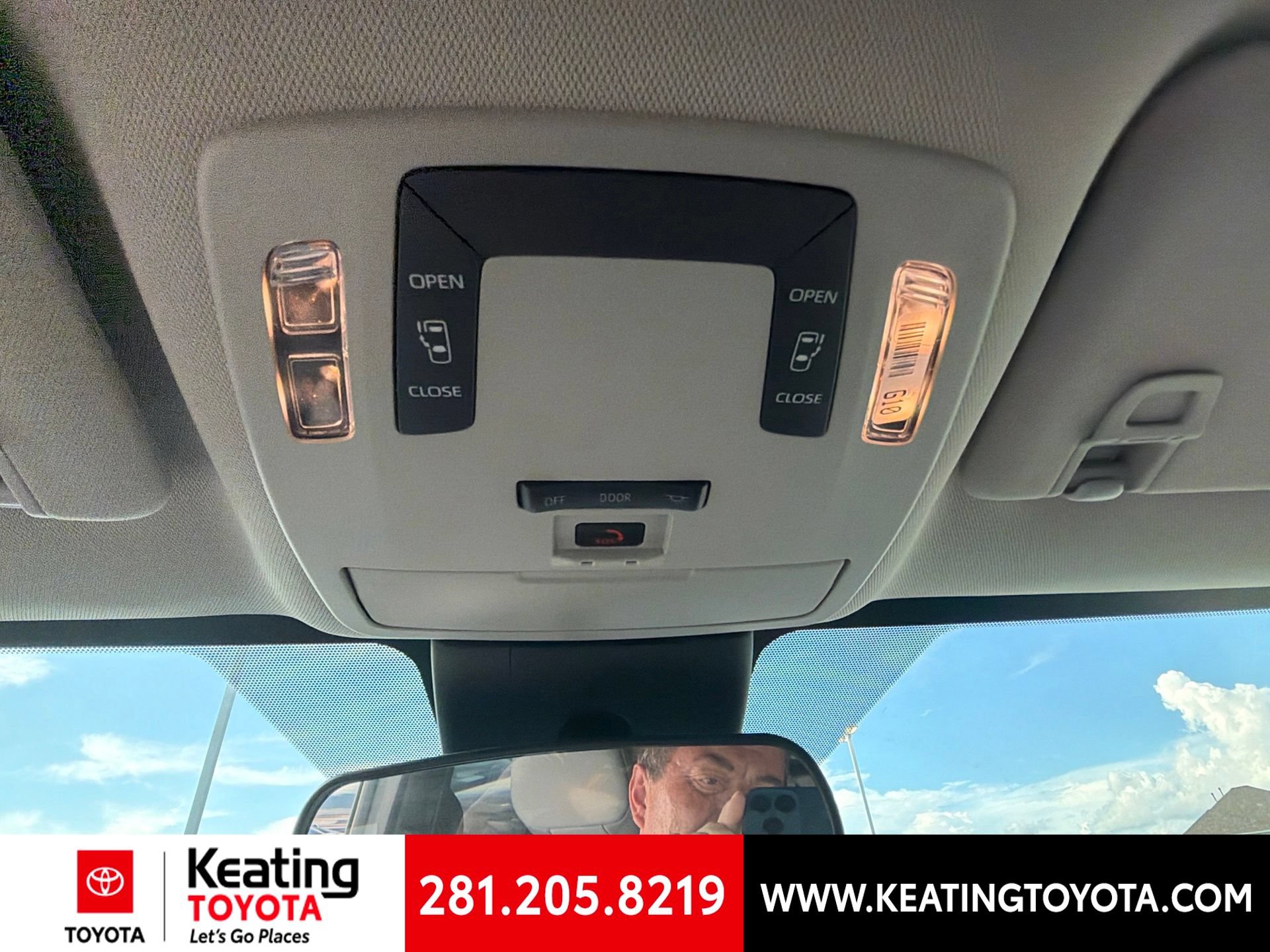 Certified 2025 Toyota Sienna LE FWD image 22