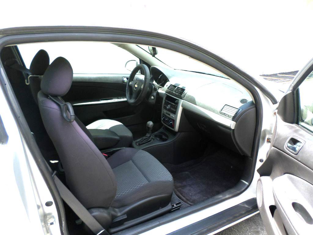 Used 2010 Chevrolet Cobalt LT FWD image 8