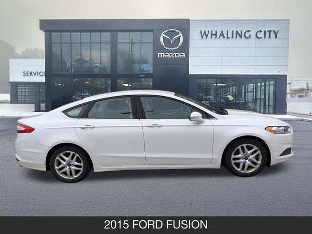 Used 2015 Ford Fusion SE FWD image 9