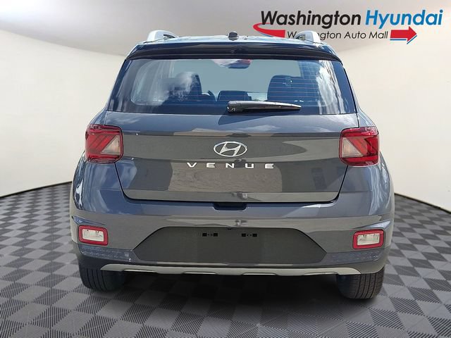 Certified 2026 Hyundai Venue SEL FWD image 5