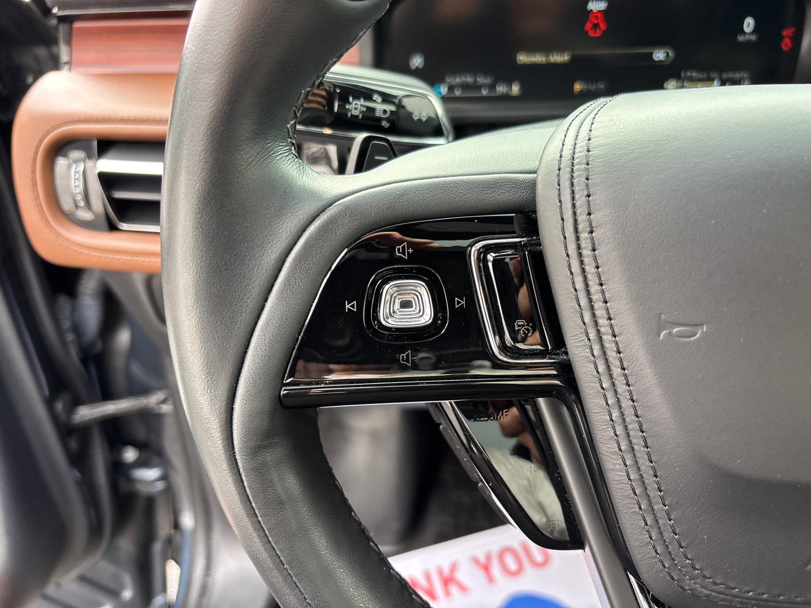 Certified 2023 Lincoln Aviator Reserve w/ Equipment Group 201A image 17