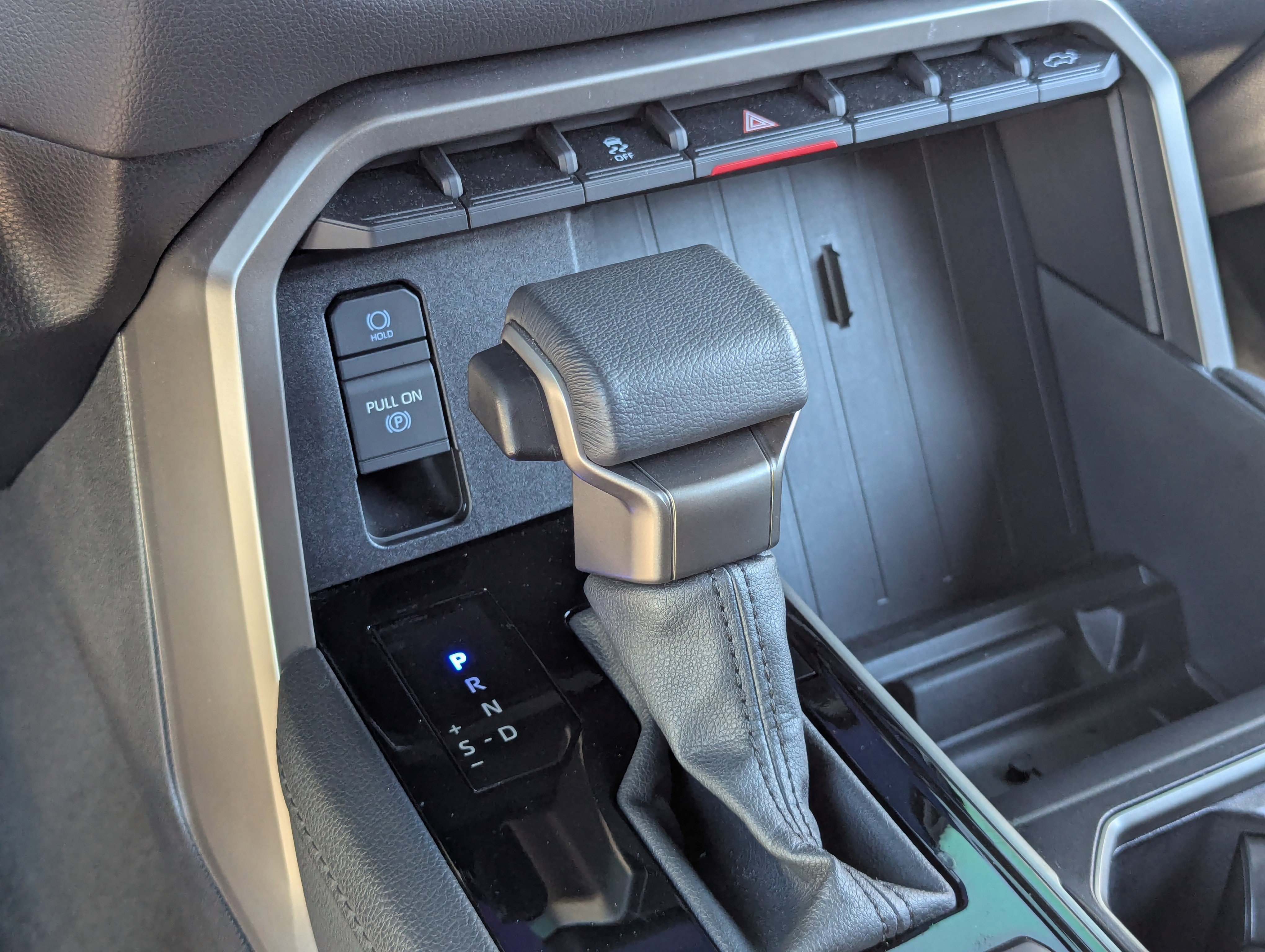 Used 2025 Toyota Tundra Limited image 29