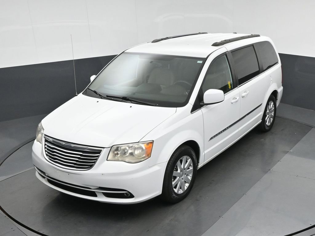Used 2014 Chrysler Town & Country Touring image 63