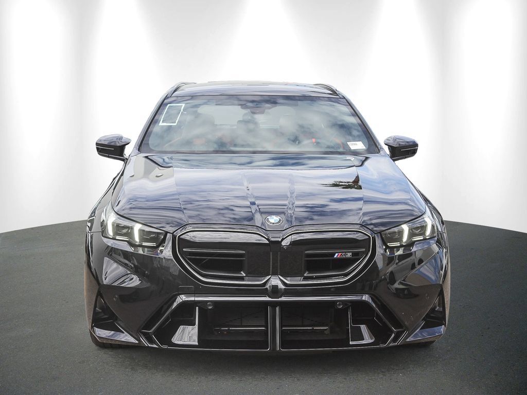 New 2026 BMW M5 Touring AWD/4WD image 2
