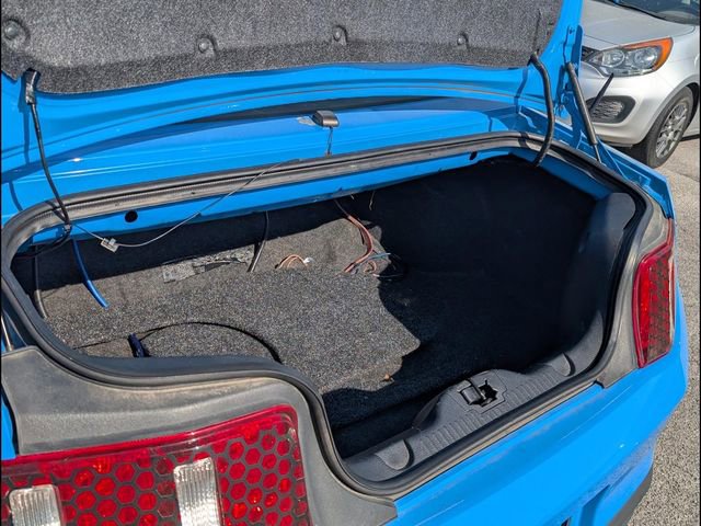 Used 2010 Ford Mustang Convertible image 17