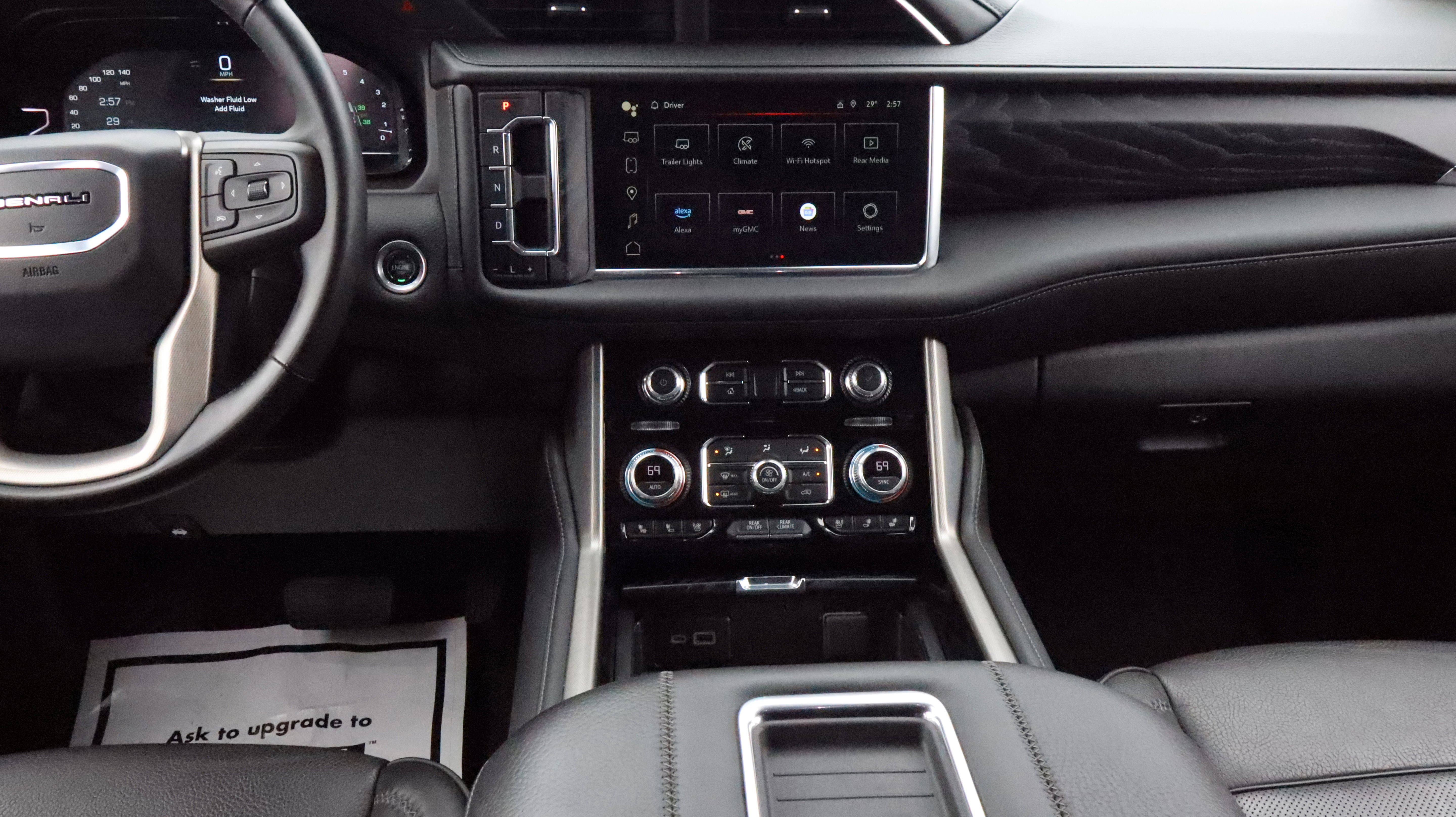 Certified 2024 GMC Yukon XL Denali AWD/4WD image 11