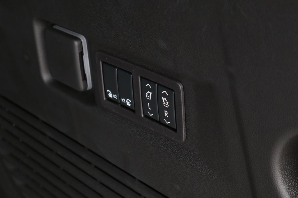 New 2026 GMC Yukon Denali w/ Sun & Power Step Package image 22