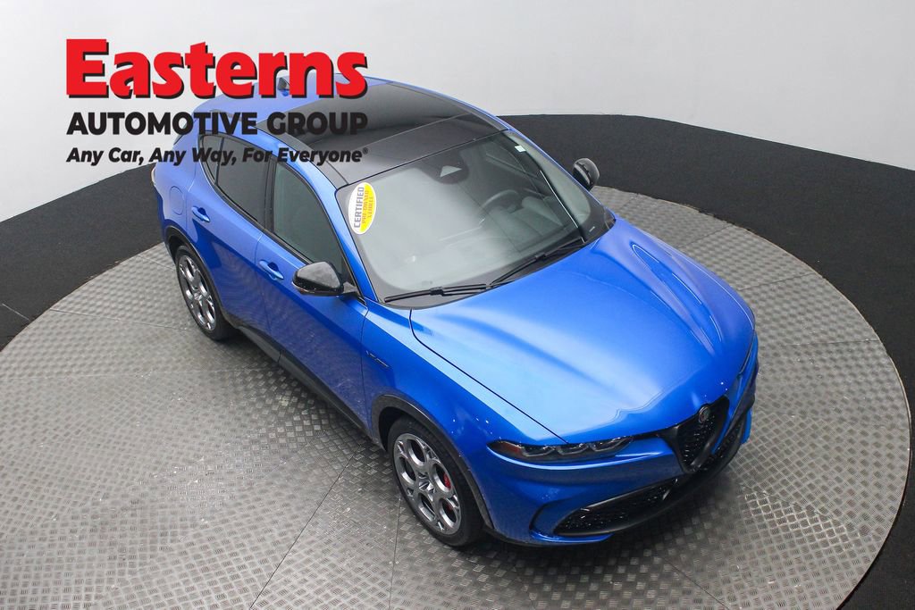 Used 2024 Alfa Romeo Tonale Veloce AWD/4WD image 3
