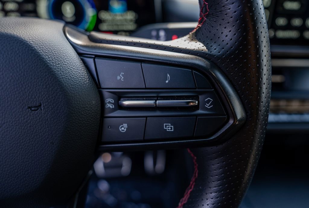 Used 2024 Acura ZDX A-Spec image 7