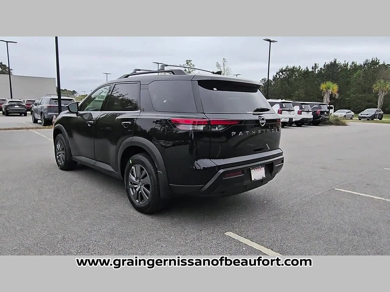 New 2026 Nissan Pathfinder SV FWD image 28