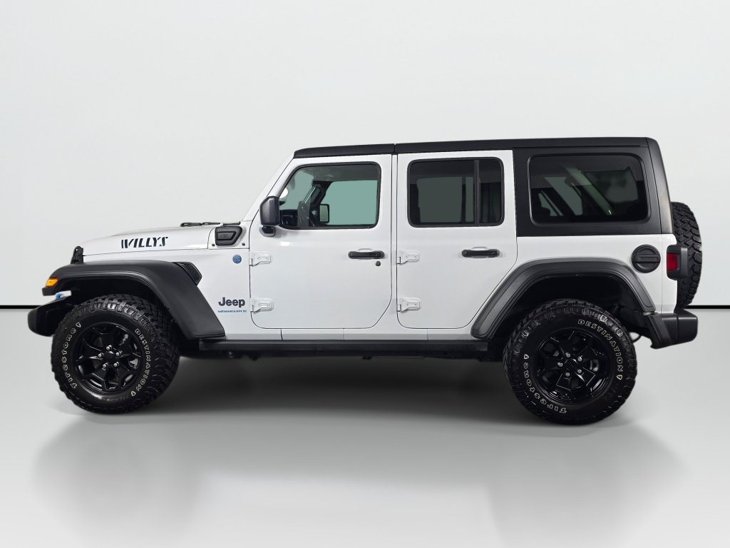 Used 2023 Jeep Wrangler Unlimited w/ Cold Weather Group AWD/4WD image 3