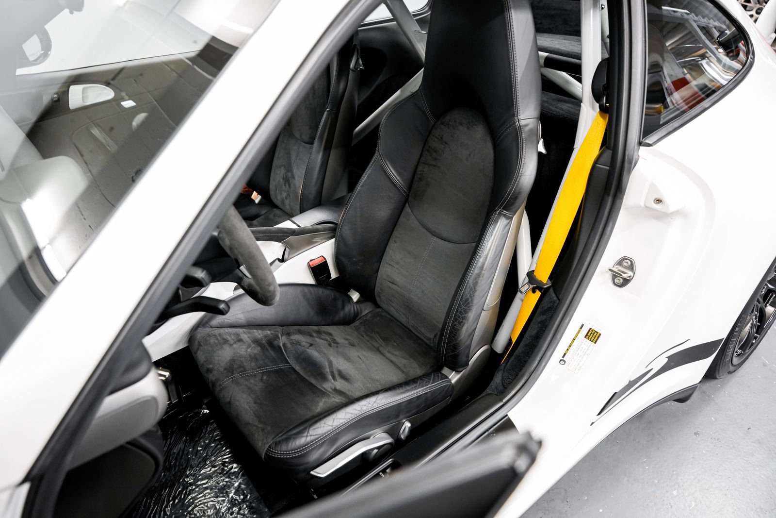 Used 2007 Porsche 911 GT3 RS RWD image 17