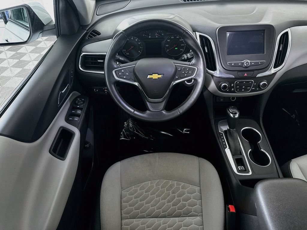 Used 2018 Chevrolet Equinox LT FWD image 3