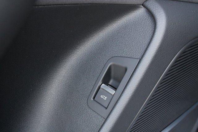 New 2026 Audi SQ8 Prestige image 9