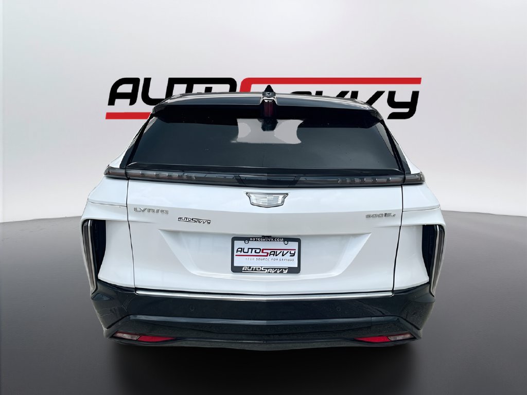 Used 2025 Cadillac Lyriq Luxury w/ LPO, Floor Liner Package AWD/4WD image 6