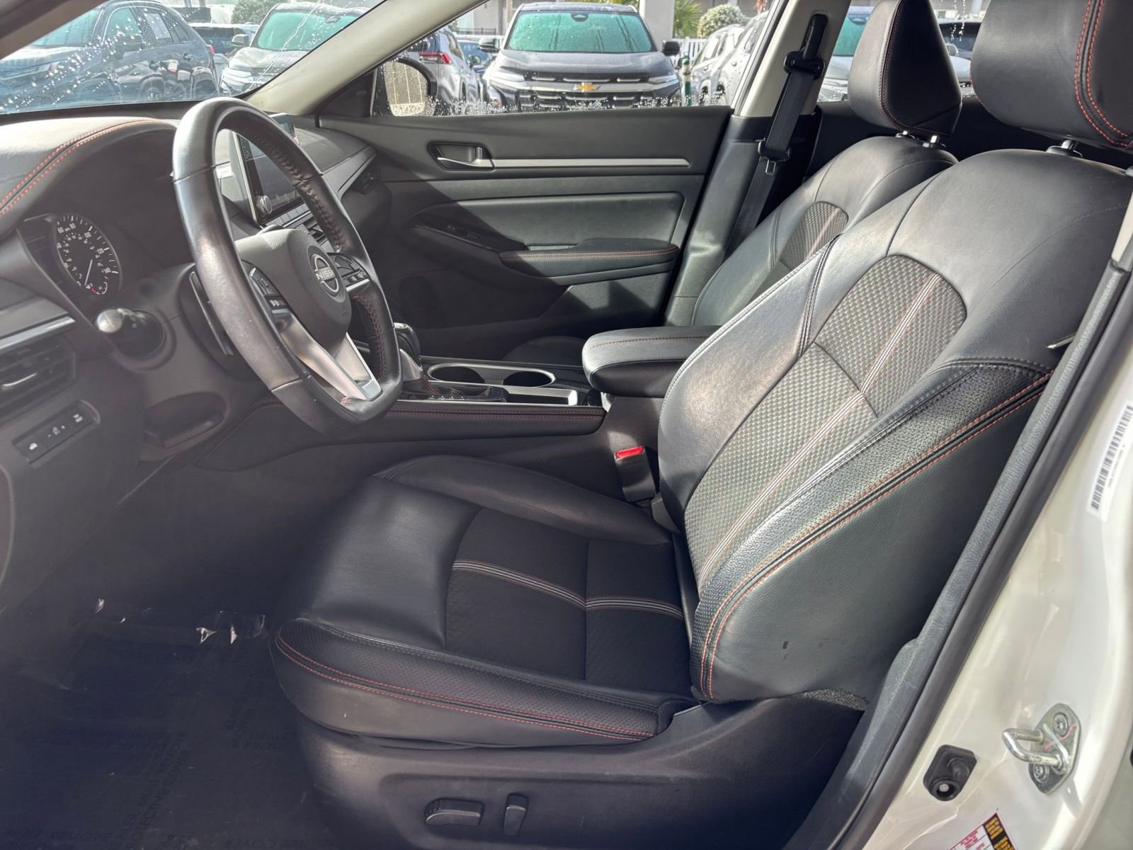 Used 2025 Nissan Altima 2.5 SR image 28