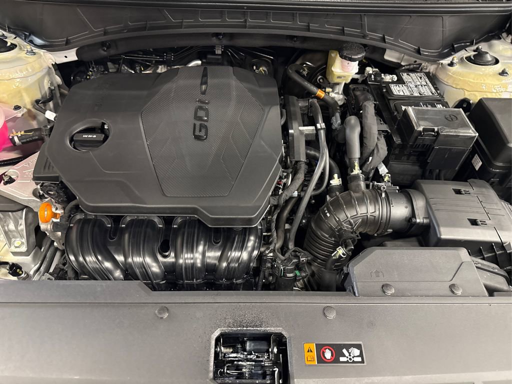 Certified 2025 Hyundai Tucson SE image 13