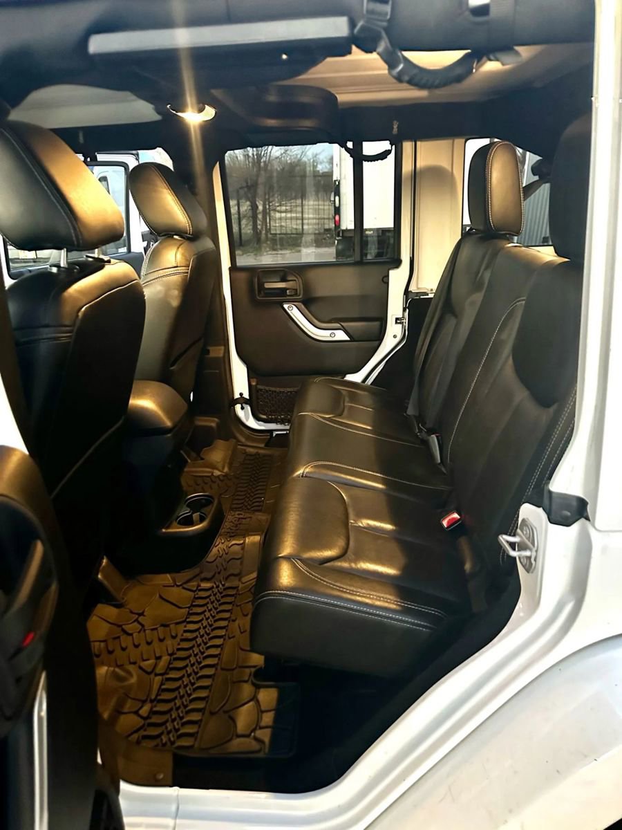 Used 2015 Jeep Wrangler Unlimited Sahara w/ Max Tow Package image 13