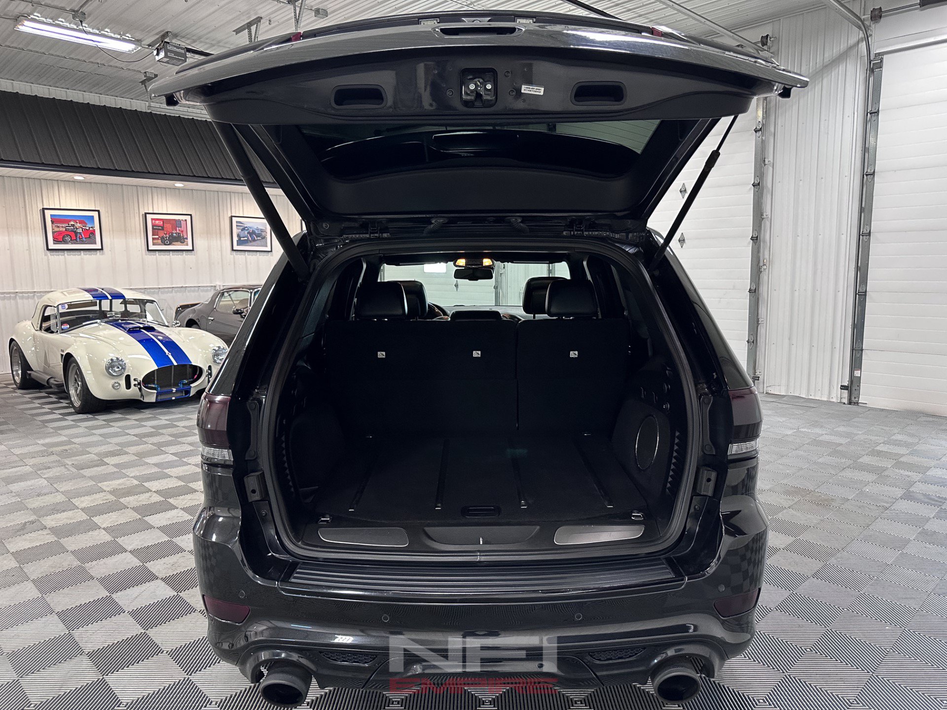 Used 2016 Jeep Grand Cherokee SRT AWD/4WD image 52