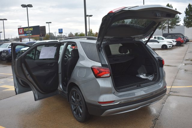 Used 2023 Chevrolet Equinox RS image 16