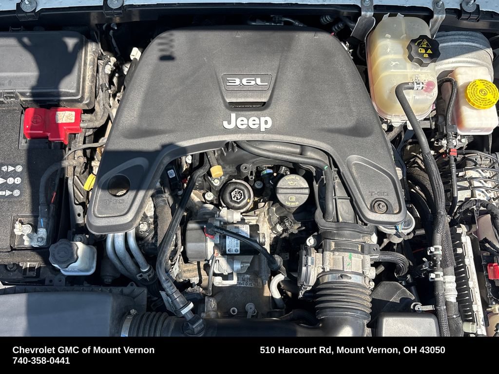 Used 2020 Jeep Wrangler Unlimited Sahara w/ Cold Weather Group AWD/4WD image 27